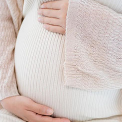 作为参考🇬🇷🐘，在过去四个季😳度中，该业务平📨均每季❌度贡献2500🇫🇷